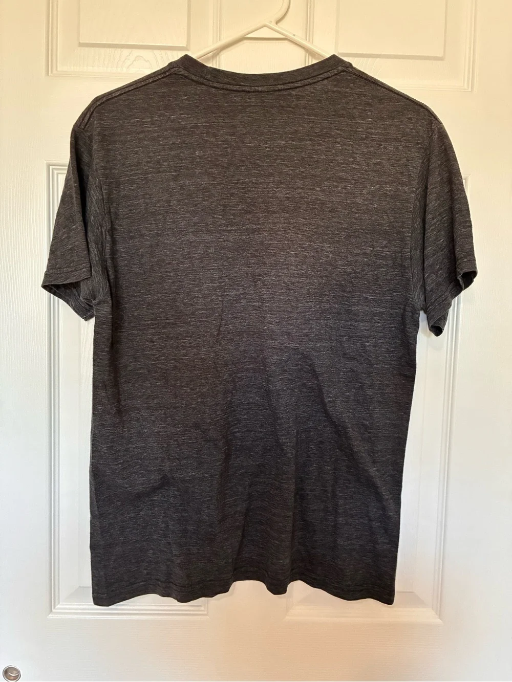 The Killers Red Bolt Band Shirt Graphic Tee Size L - Picture 2 of 6